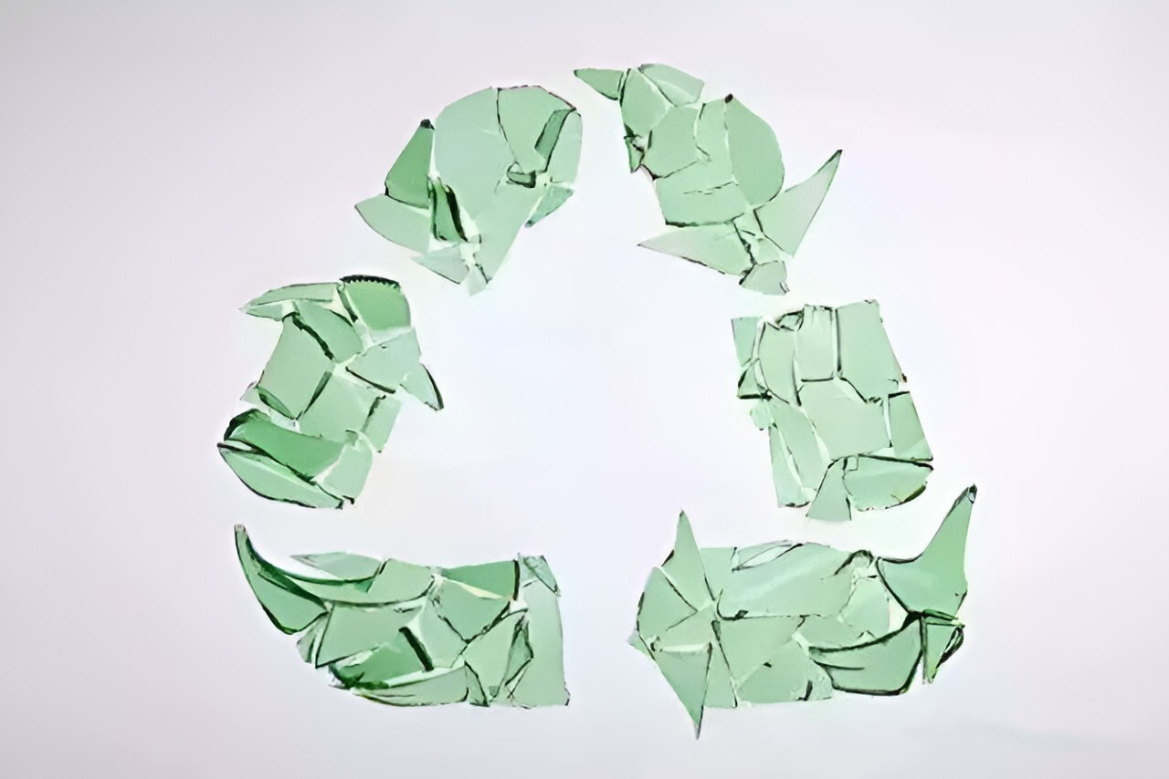 Waste glass recycling----The future of the sunrise industry